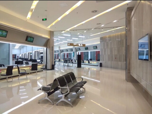 泰州興化市政務(wù)服務(wù)中心200窗口液晶叫號系統(tǒng)、PAD評價系統(tǒng)、觸摸查詢系統(tǒng)、自