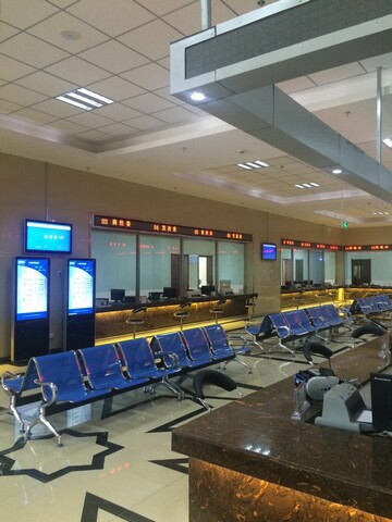 1568273871113225.jpg 新疆自治區(qū)巴楚政務(wù)服務(wù)中心叫號系統(tǒng)、信息發(fā)布系統(tǒng)均由米可提供2.jpg