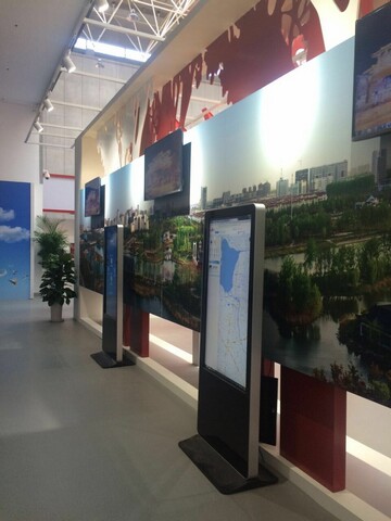 宿遷市建市20周年展覽館信息發(fā)布、觸摸設(shè)備均由米可提供1.jpg